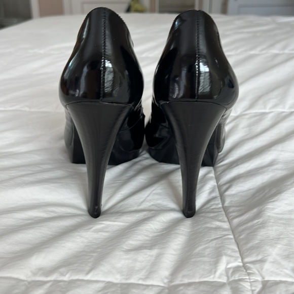 Charles Nolan Hailey Pump - Picture 4 of 8